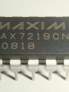 LED显示驱动 MAX7221ENG+ 接口类型 4线串行接口 电源电压4V~5.5V