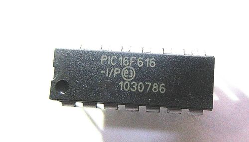 PIC16F74-I/P 单片机(MCU/MPU/SOC)  价格以咨询为准