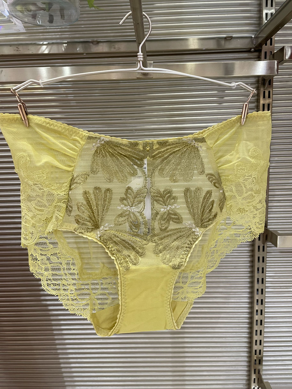 兰卡文轻蝶漫舞性感蕾丝中腰内裤
