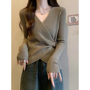 不规则交叉v领打底衫女2025新款春秋大码胖mm内搭上衣长袖针织衫