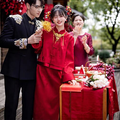 朱雀记新中式订婚旗袍礼服套装新款新娘结婚出门便装小个敬酒服女