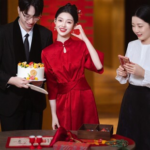 朱雀记红色敬酒服晨袍新娘结婚回门便装订婚出阁宴礼服裙小众夏季