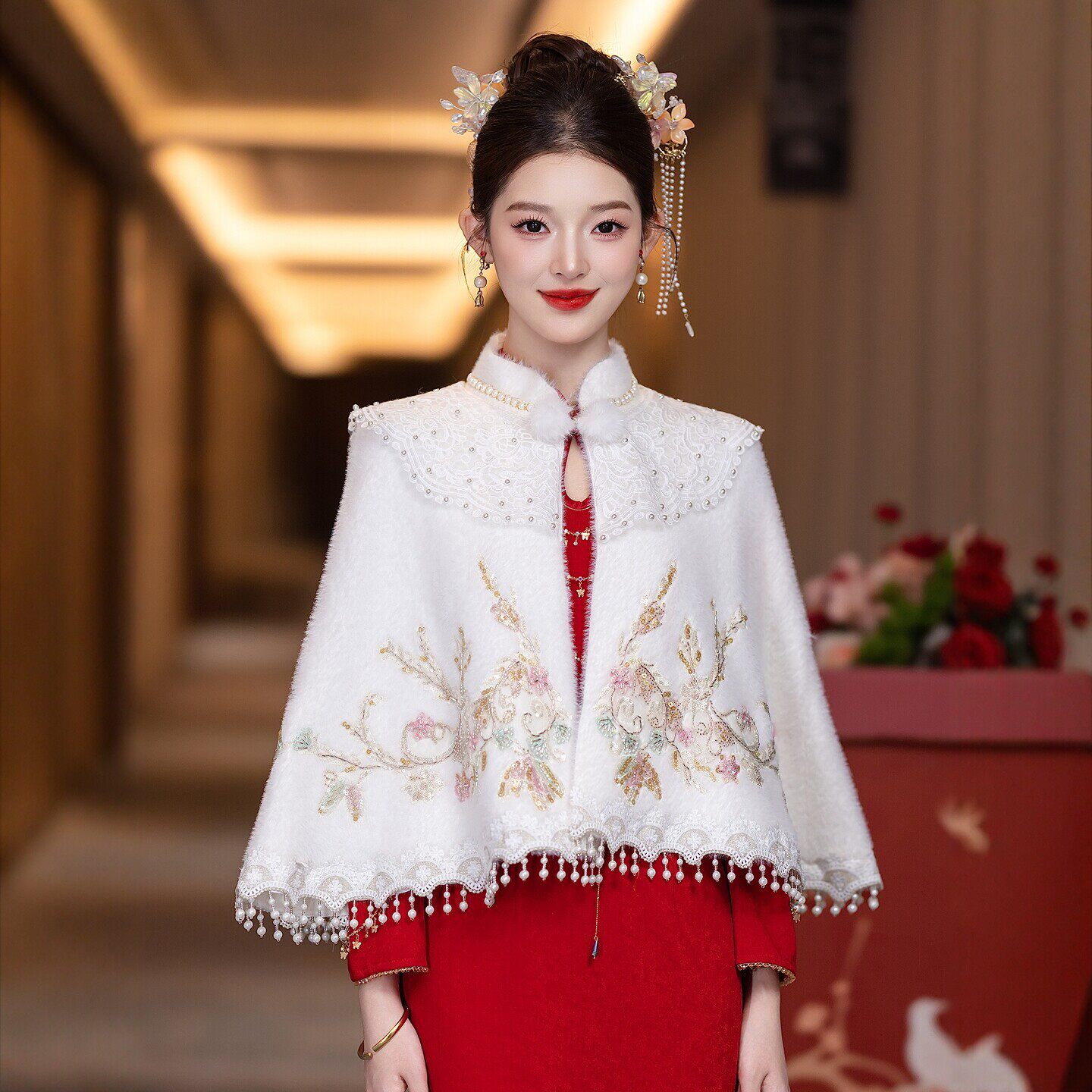 朱雀记白色婚纱毛披肩斗篷敬酒服新娘旗袍披风结婚婚礼外套流苏冬