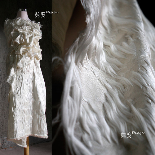 拉丝提花重工立体肌理线条布料