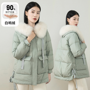 白色狐狸毛领女式羽绒服2023年新款加厚保暖时尚短款冬季外套