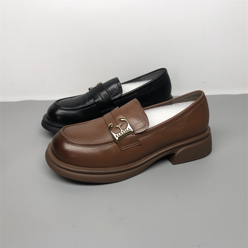 品牌撤柜断码处理真皮女鞋乐福鞋