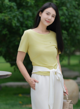 FS休闲多色一字领两侧抽褶修身短袖T恤上衣26春夏新款女装5386A