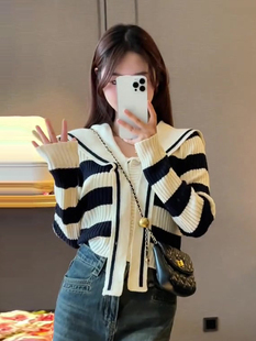 系带条纹针织开衫女秋季2024新款时尚百搭毛衣设计感小众长袖上衣