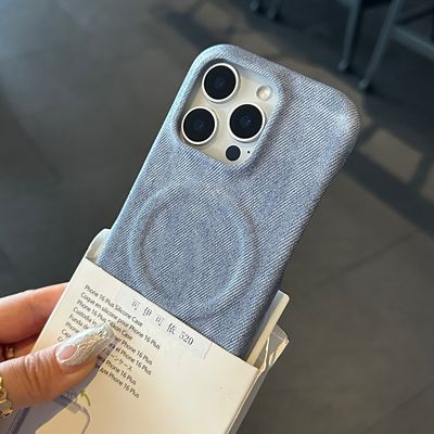 适用iPhone创意牛仔纹半包磁吸壳