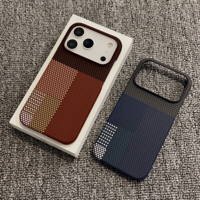 半包碳纤维纹适用iPhone17手机壳