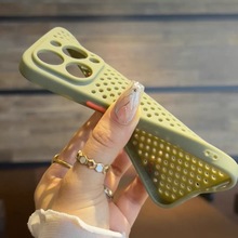 散热透气超薄款适用苹果15手机壳iphone14promax保护套13镜头全包简约pro的磨砂男12女防摔11情侣新款高级感