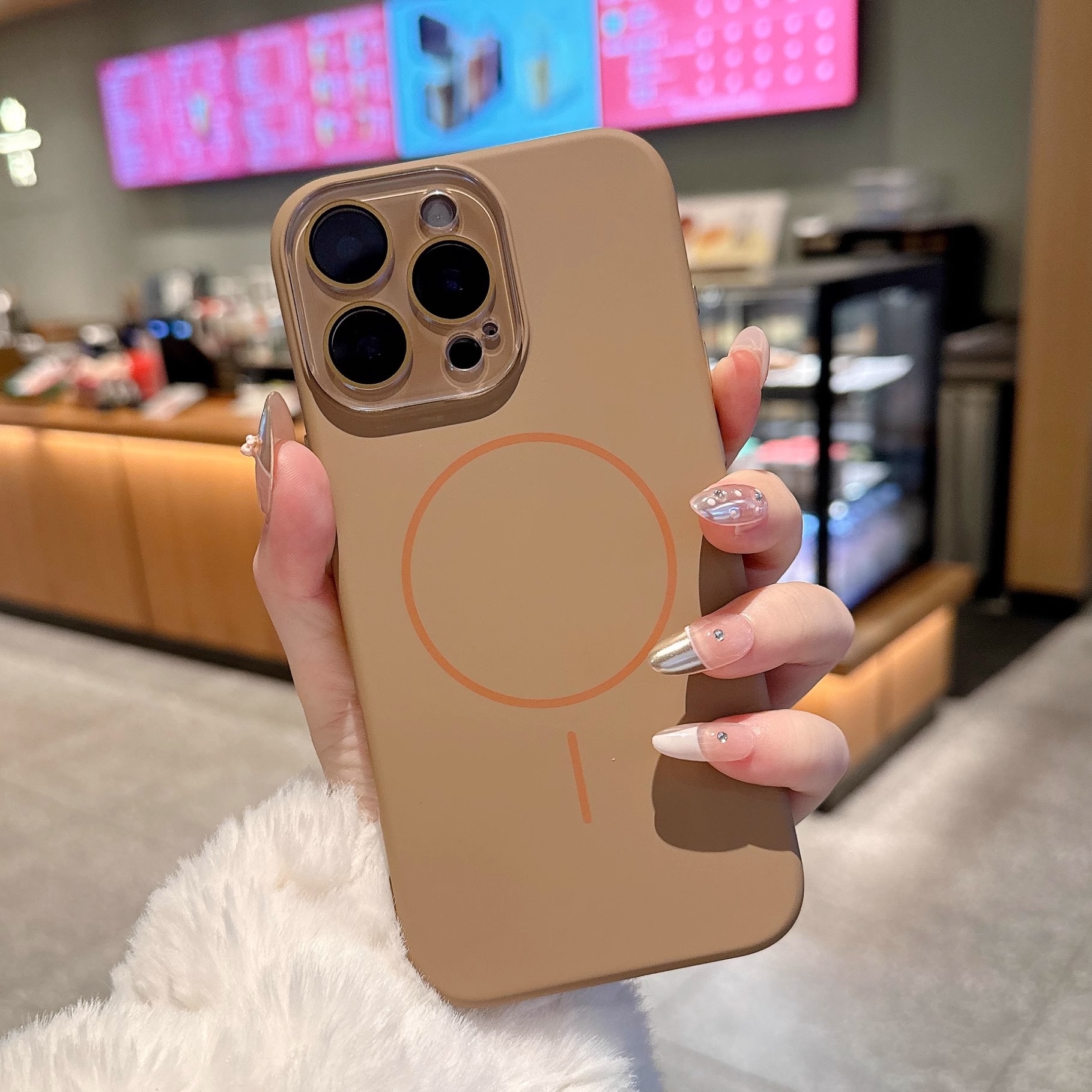 高级液态硅胶细圈肤感磁吸沙漠金适用苹果16promax手机壳简约iPhone15plus橡皮手感14水晶镜头膜13防摔12男女