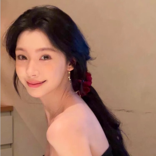 易梦玲同款酒红花朵香蕉抓夹