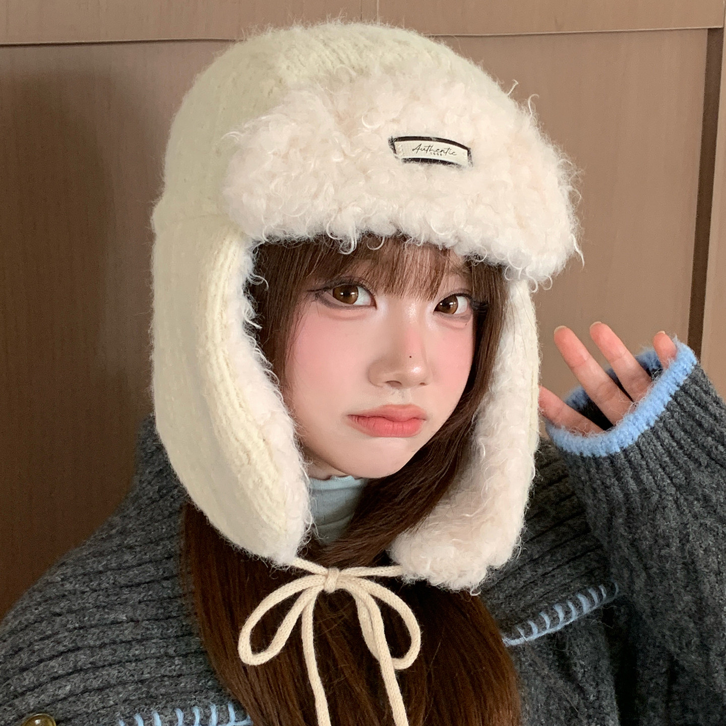 加厚保暖毛绒系带护耳雷锋帽女