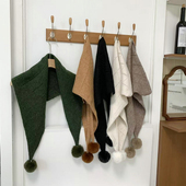 敲软糯纯色毛球三角巾女2025冬日氛围感保暖护颈针织小围巾披肩秋