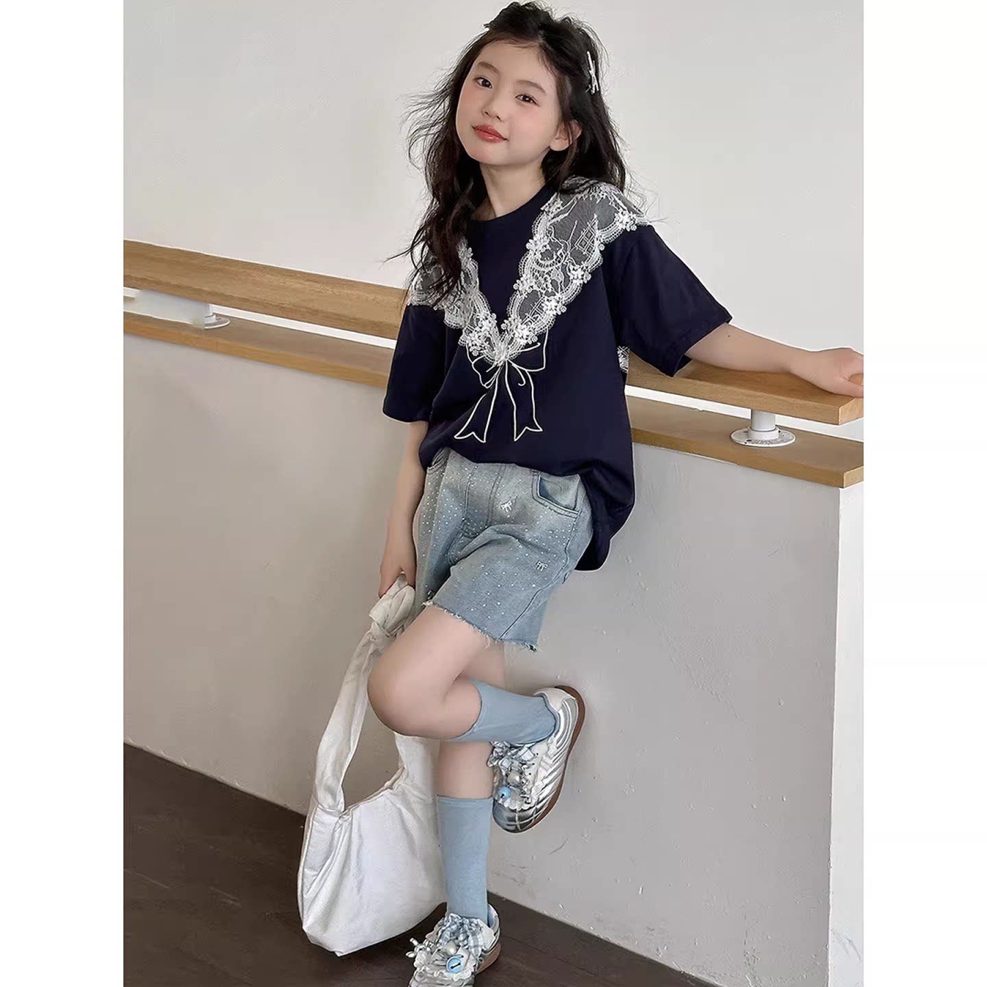 韩系女童蕾丝拼接短袖T恤牛仔短裤两件套夏装2026新款女童套装潮