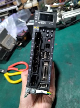 SV-010L2基恩士伺服驱动器  拆机正品实物拍摄。功能正