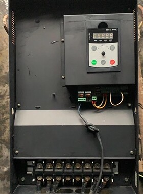 日业变频器处理，CM586-B4T037G.37Kw重载，3