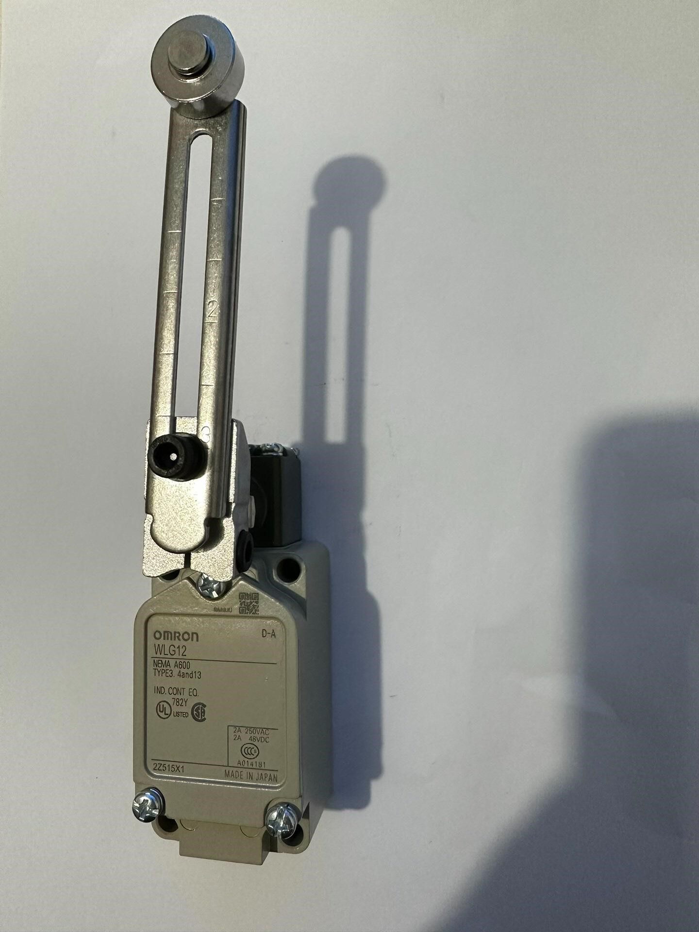 全新原装欧姆龙行程限位开关WLG12 WLG2 WLG12-