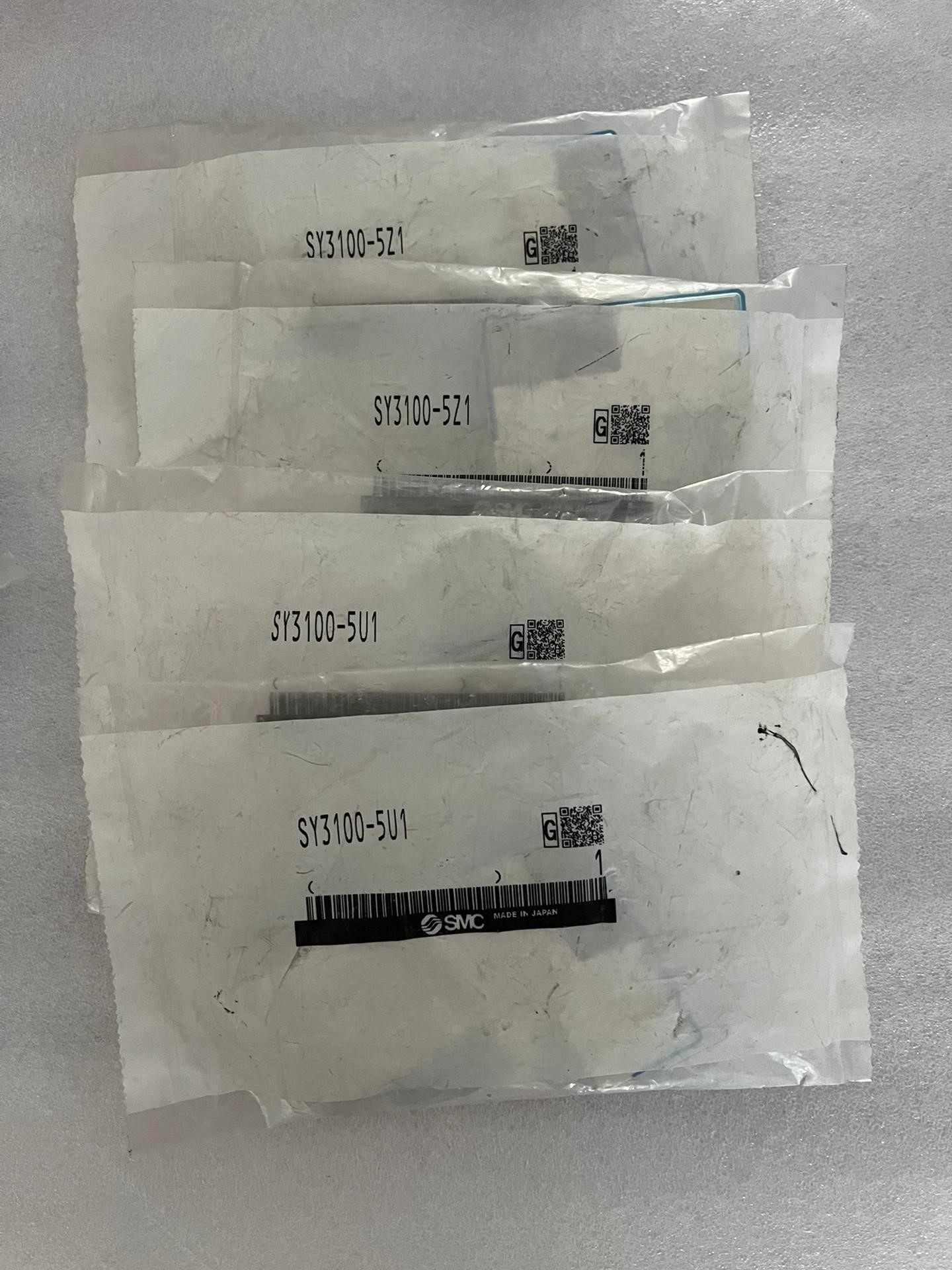 SMC  电磁阀SY3100-5U1。 2个  SY3100