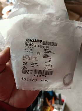 巴鲁夫BES00PZ BES 516-325-G-E5-C-