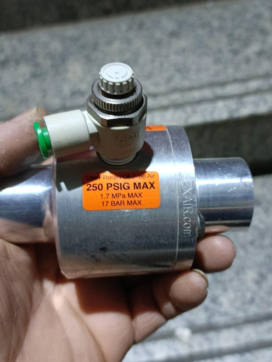 EXAIR涡旋管，拆机，一个小的，一个大的，大的没有标签，不