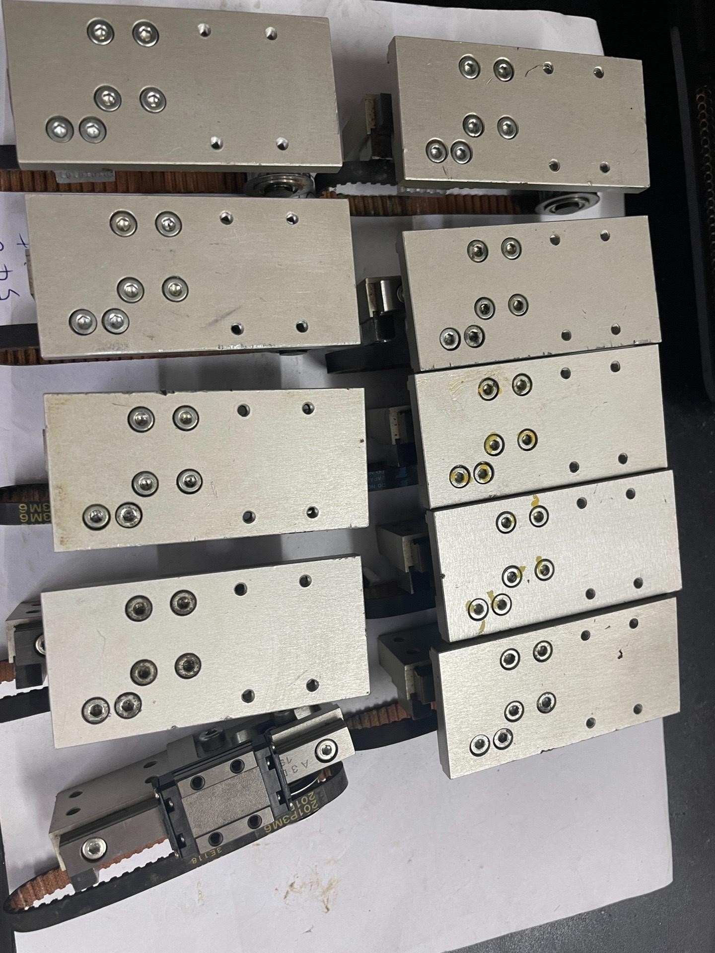 立柱同皮带传动THK滑块SRS9M，有1个没有台面，拆机10