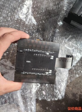 欧姆龙cp1w-16er，拆机包好的，螺丝有一点生锈，功能正