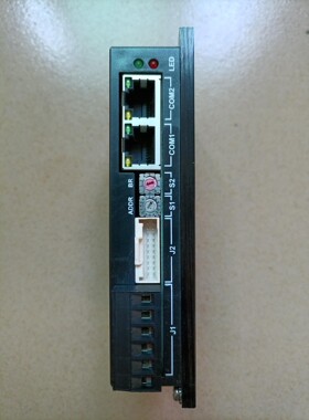 鸣志驱动器STF05-R，全新的，没有保装盒，保性能良好。保