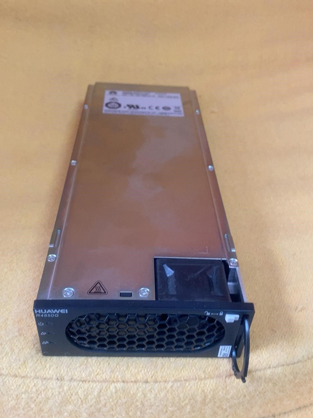 R4850G2华为电源模块。看图，实物拍摄，成色9.5成新，