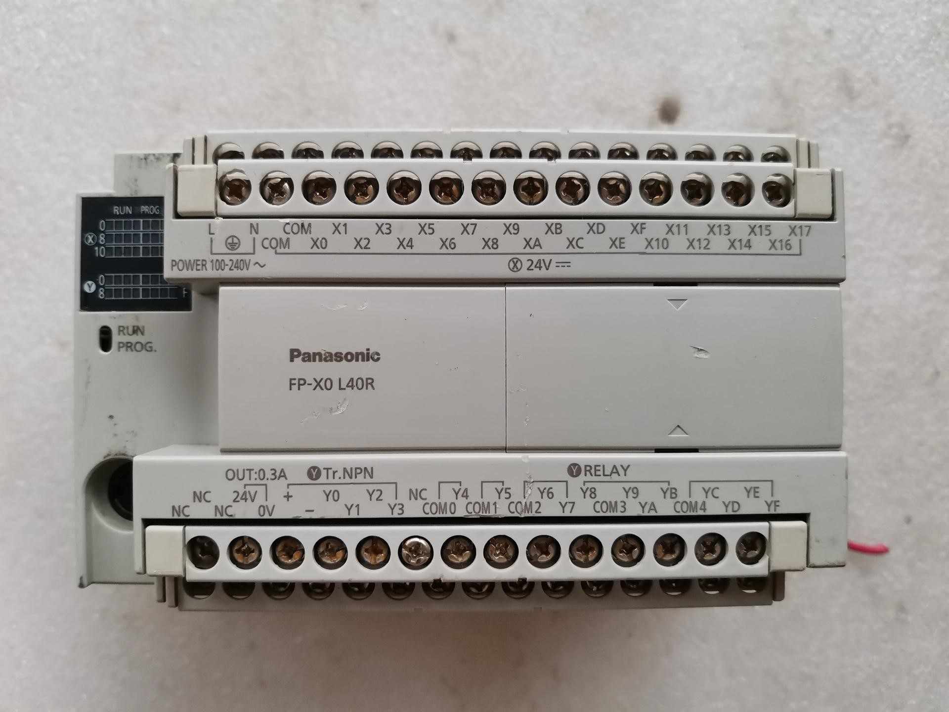 拆机松下AFPX0L40R-F。通电测试正常，功能完好。实物