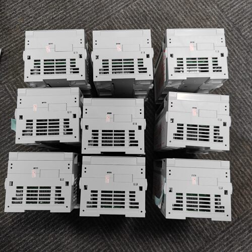 FX5U-64MT/ES FX5U-32MT/ES FX5U