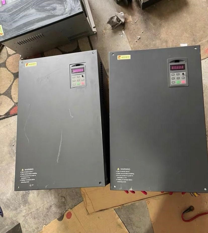 科沃变频器，型号AD800N-4T93G/110P，93kw