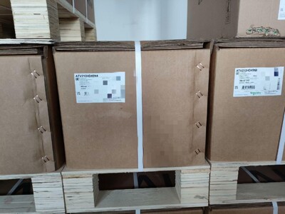 施耐德变频器ATV212HU55N4全新原装正品保内，质保一