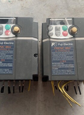 富士变频器 FRN0002C2S-4C，实物图片，功能正常，