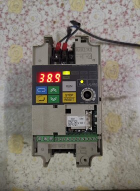 3G3JV-AB004欧姆龙220V变频器400W拆机包好，