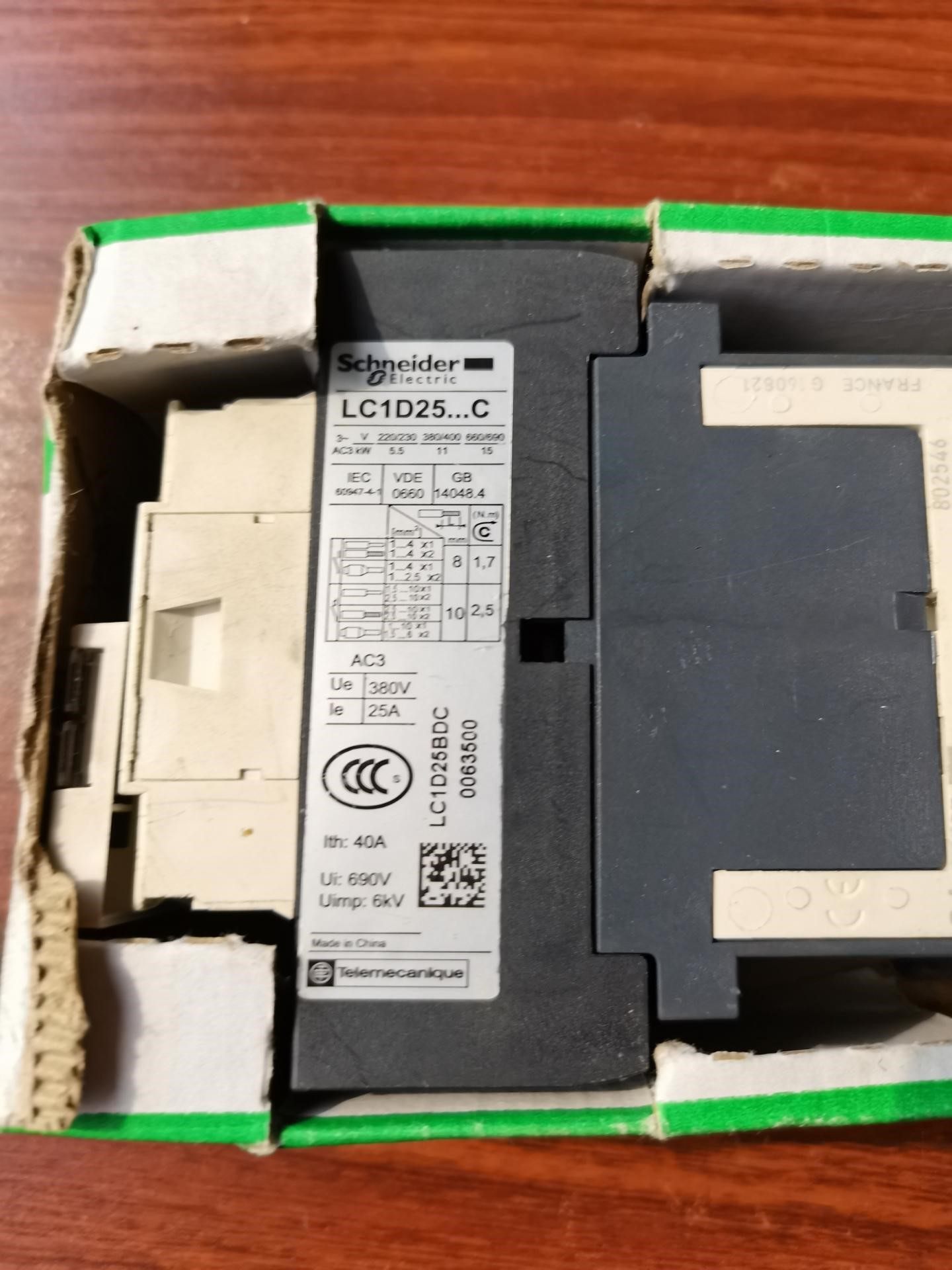 施耐德LC1D25几乎全新，实物拍摄一个，几乎全新，（p-1