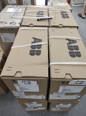 ACS880-01-105A-3 55KW  全新原装正品