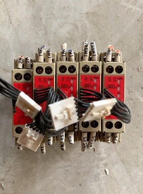 G9SA-EX 欧姆龙安全继电器 G9SA-EX301 二手