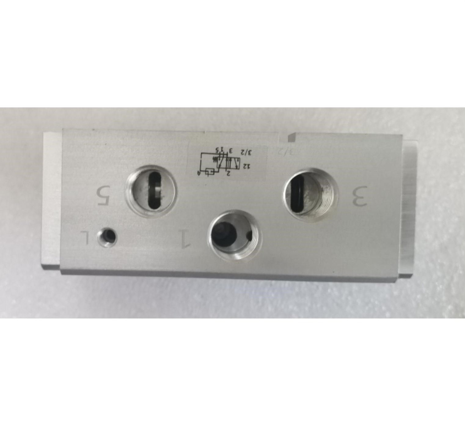 FESTO VSNB-FC-M52-M-G14-P2 电磁阀