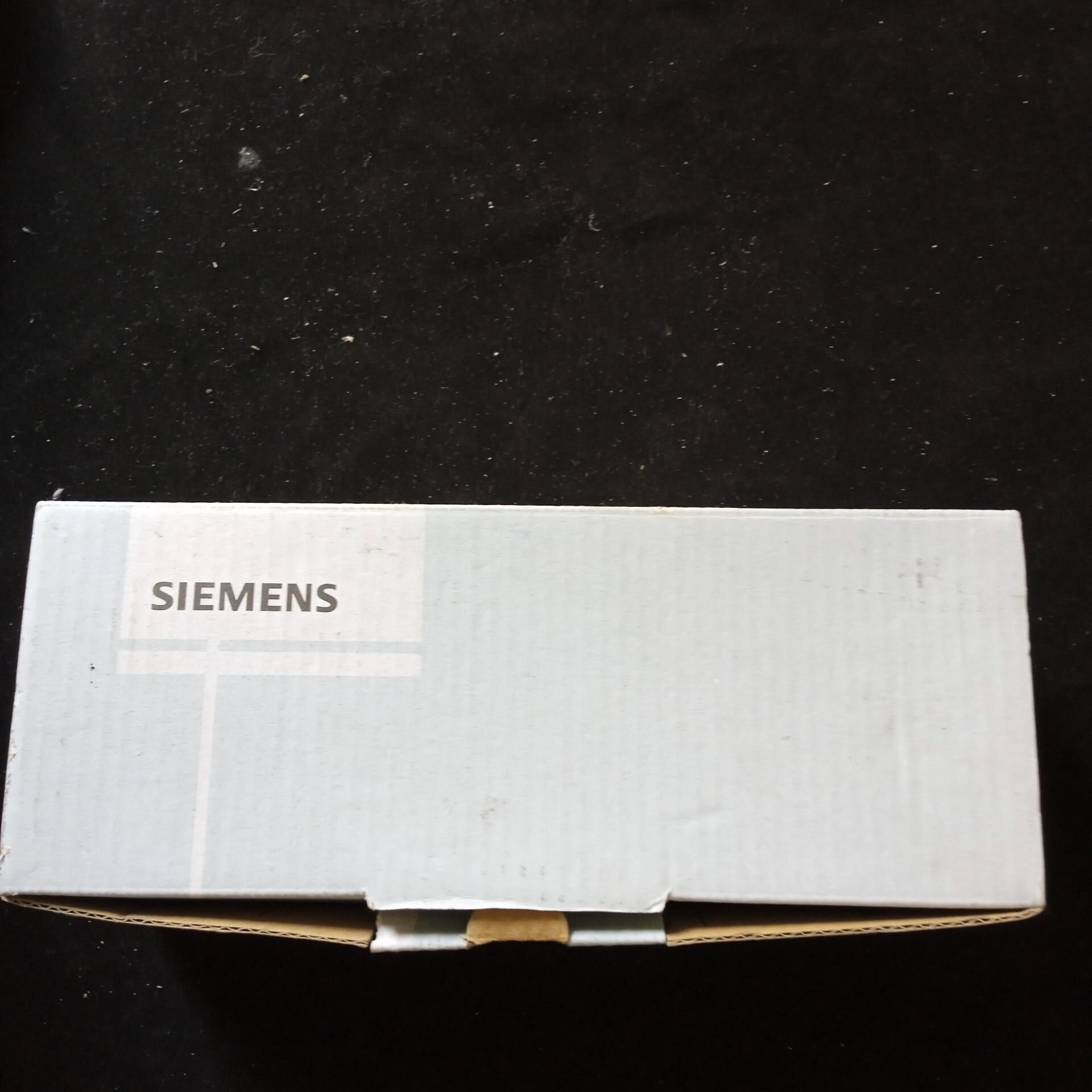 全新原装正品西门子传感器QAE2120.010工程剩余一个