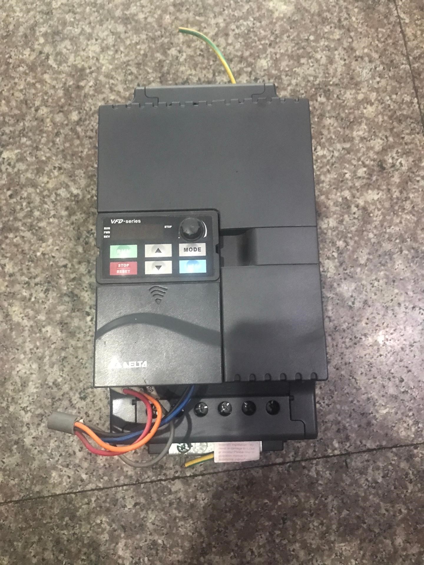 台达VFD110E43A二手原装拆机变频调速控制器，成色如图