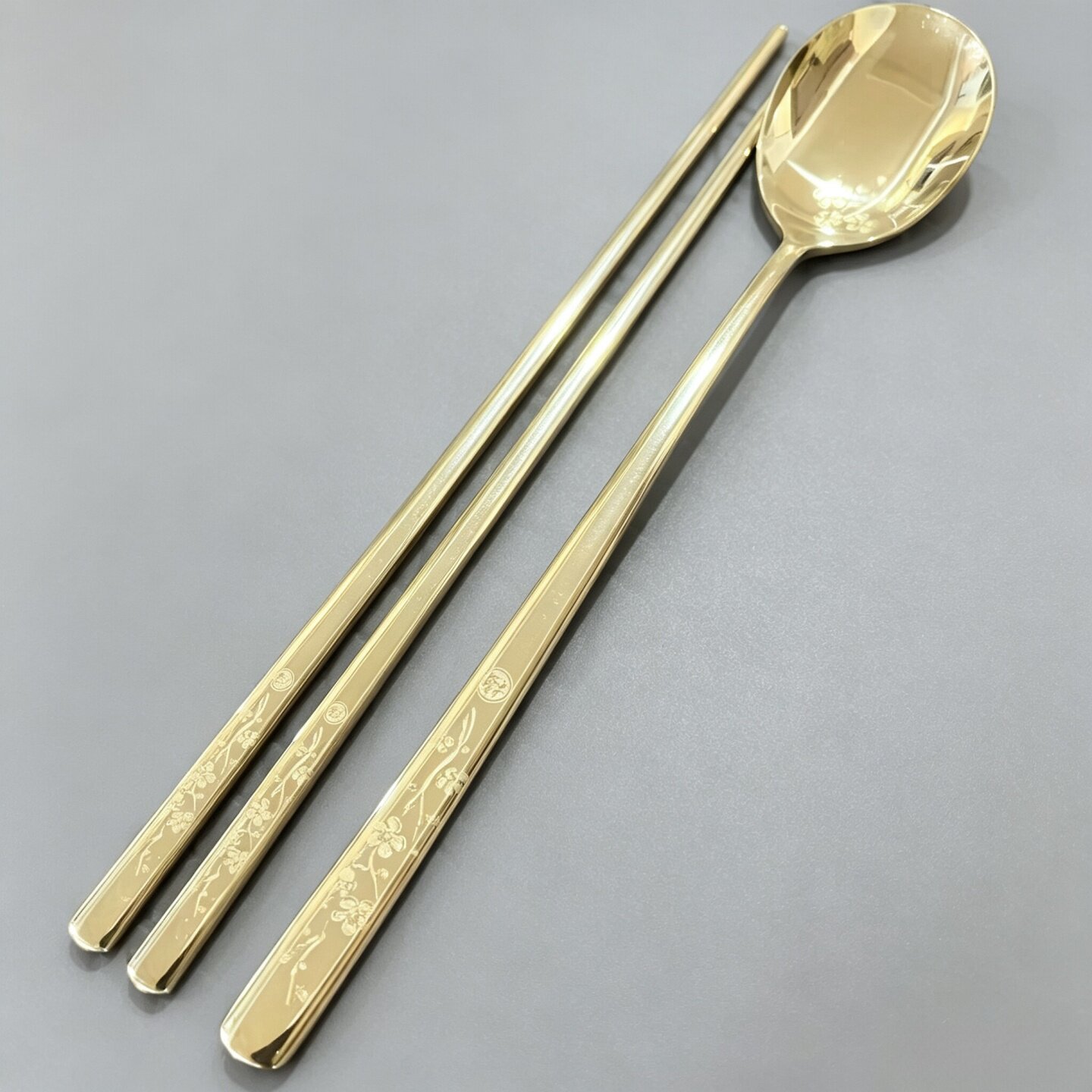 韩国进口金色1810不锈钢餐具套装韩式扁款筷子21.5厘米