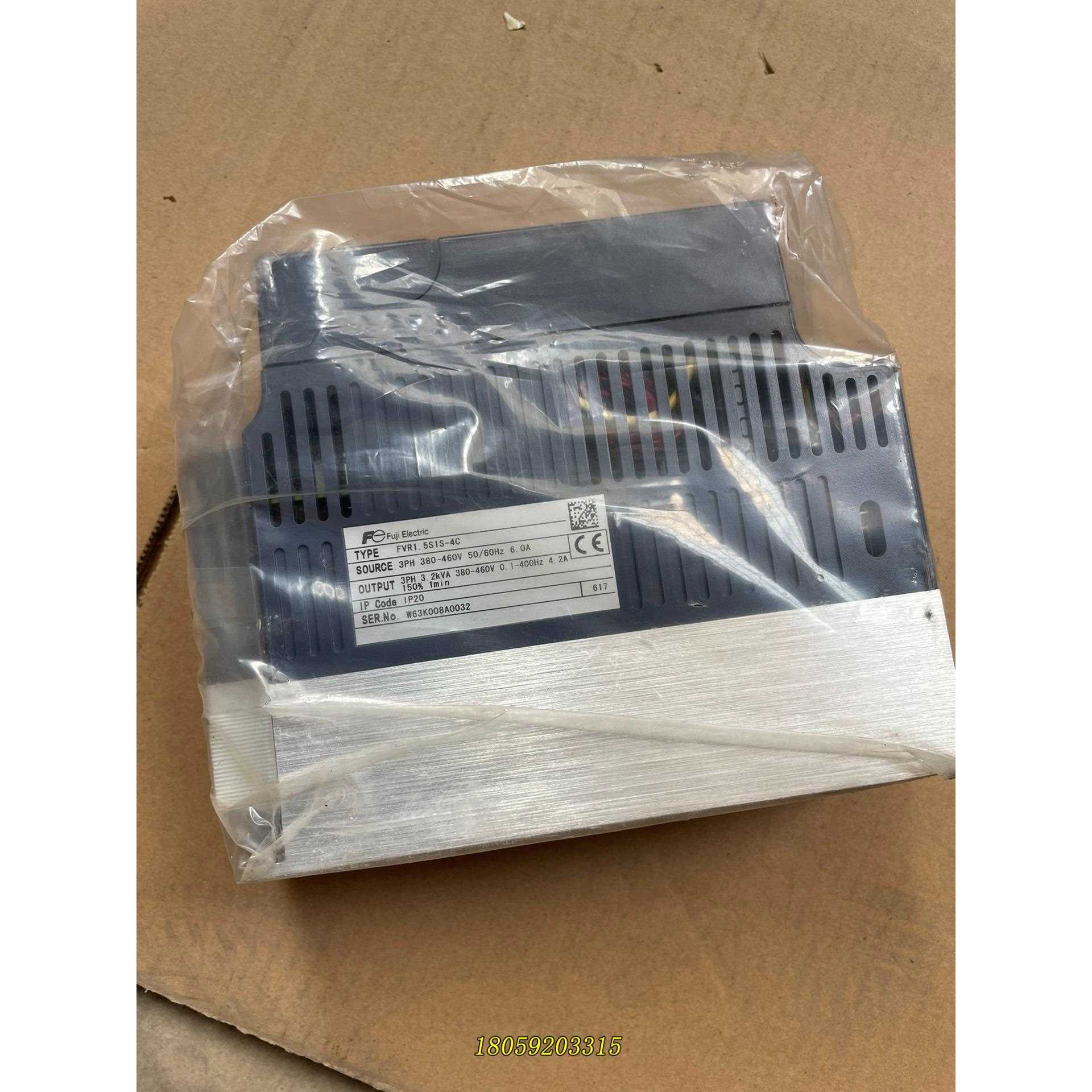 #变频器富士变频器FVR1.5S1S-4C裸机一台，没有议价