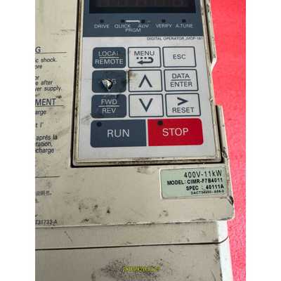 安川变频器 CIMR-F7B4011 11KW议价