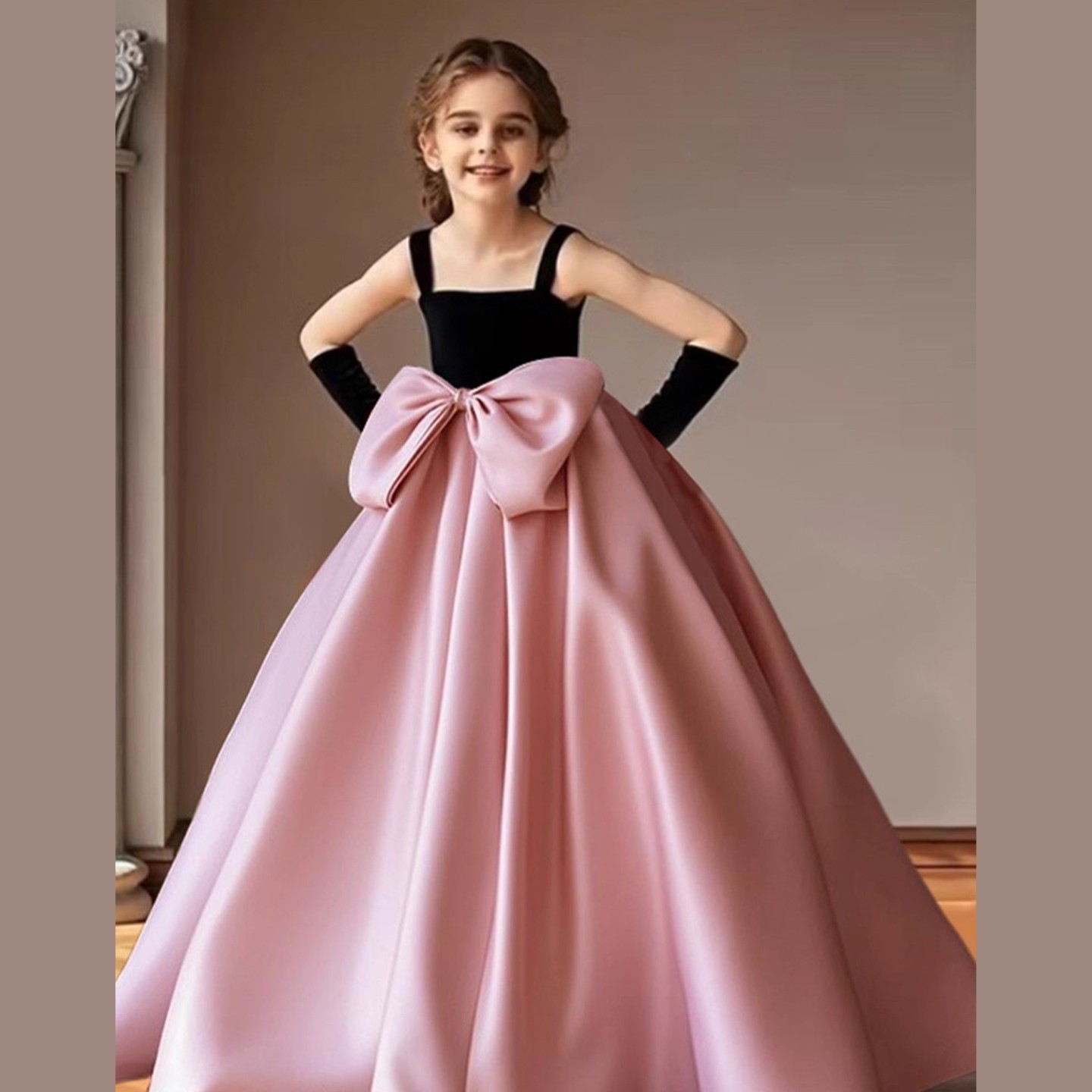 气质法式轻奢粉色吊带大裙摆礼服