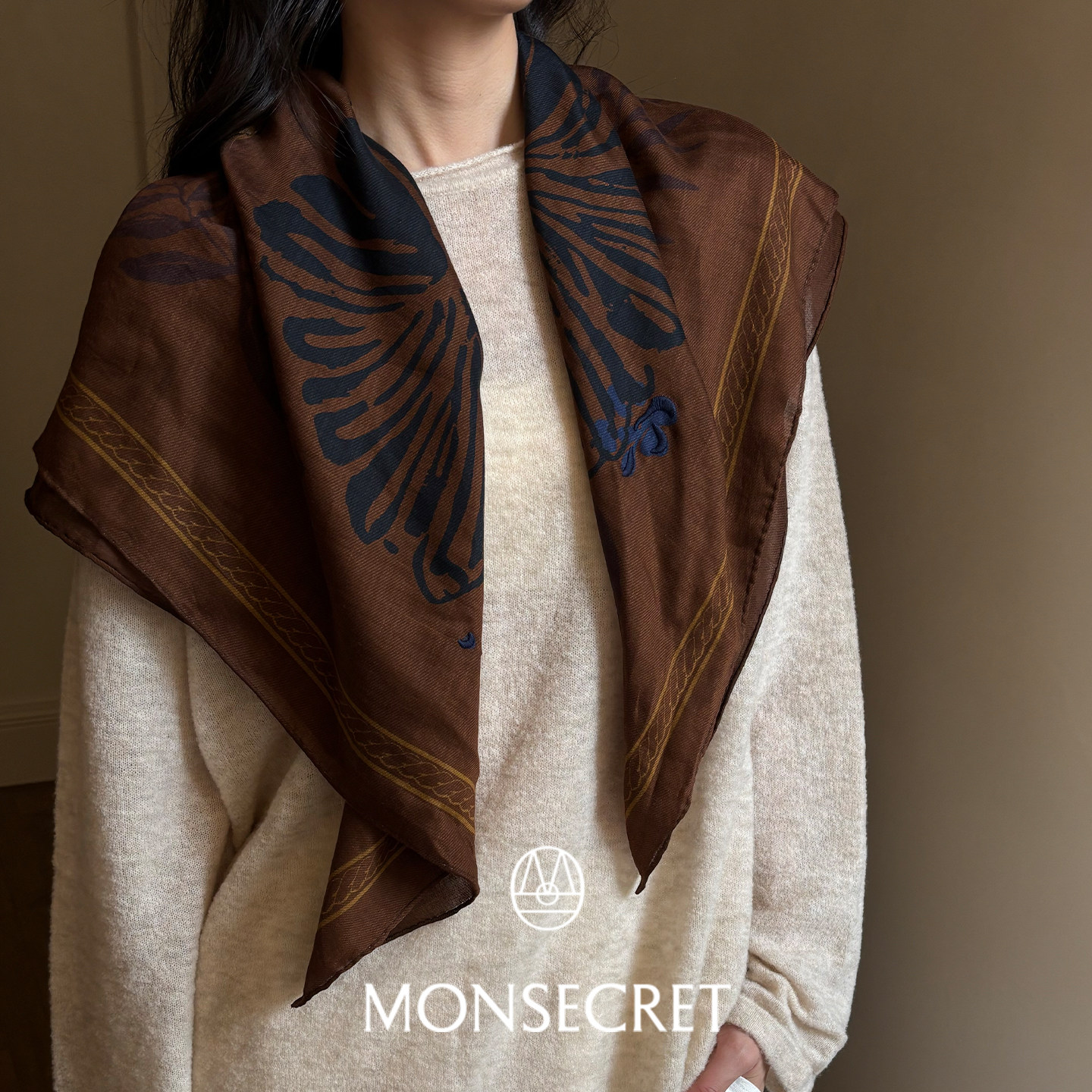 MONSECRET棕榈寻踪印花大方巾