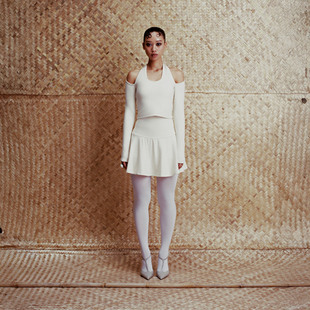 短款 T恤女立体剪裁气质显瘦修身 上衣 设计交叉挂脖长袖 OTHERSTORE