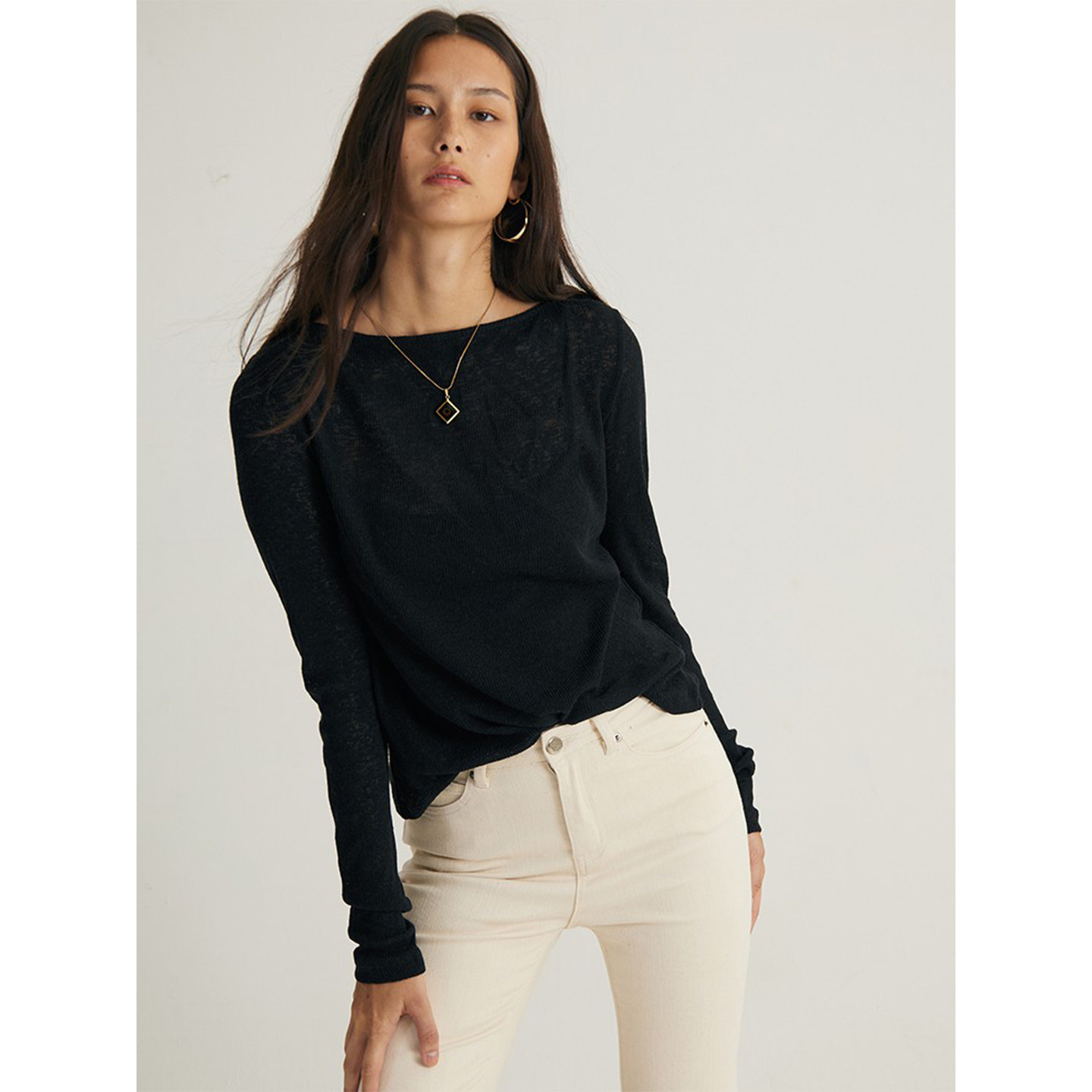 时尚穿搭套装棉麻一字领针织上衣