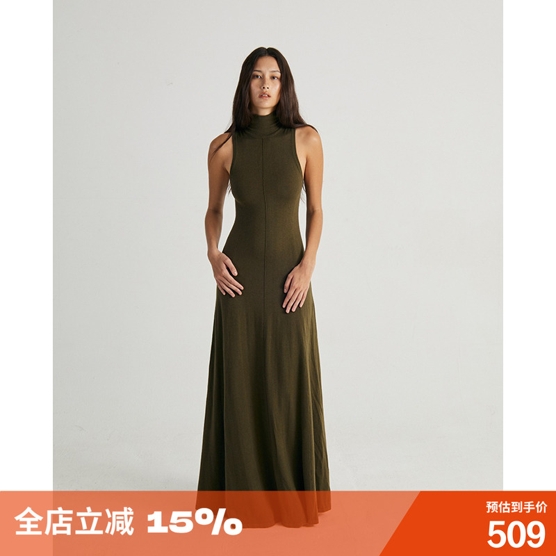 气质显瘦分割伞型高领针织连衣裙